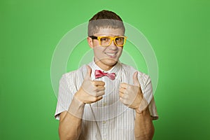 Smiling Man two thumbs up