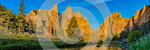 Smith rocks State Park and the crooked River in Oregon at sunrise