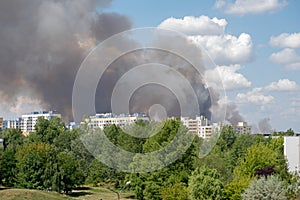 Smoke over the city, fire in the metropolis