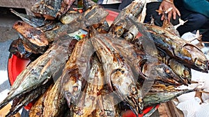Smoked fufu fish is widely sold in traditional markets