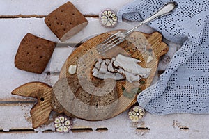 Smoked lard with spice and different bread