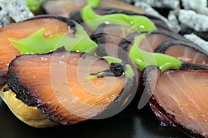 Smoked Nori salmon with seaweed chips