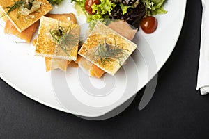 Smoked Salmon Cocktail Bites with Salad