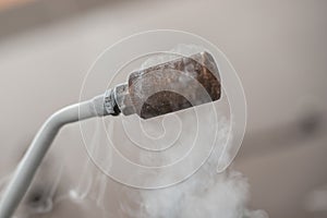 Smoking frozen pipe for liquid nitrogen