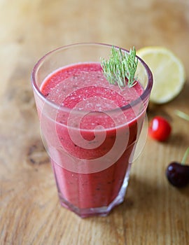 Smoothie of fresh cherries