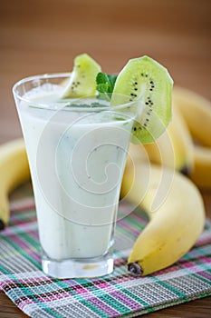 Smoothie with kiwi and banana