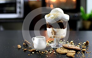 Smor mini bingsu on black background