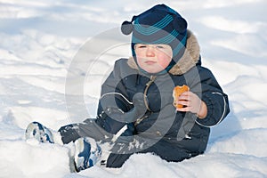 Snacking on the snow