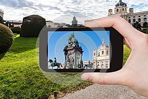 Snapshot of Empress Maria Theresa statue in Vienna