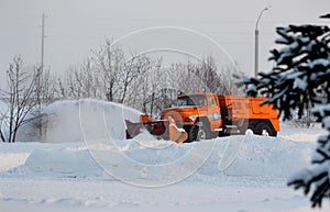Snegouborka technology in winter