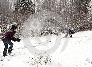 Snow ball fight