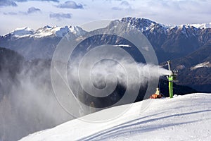 Snow cannon Makes artifical snow