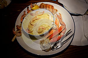 Snow crab leg and shrimp meal