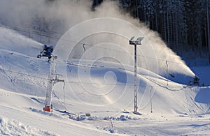 Snow gun
