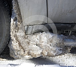 Snow and ice buildup in fender of cr