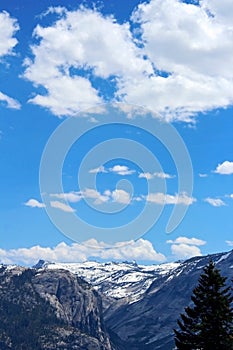 Snow mountains , Yosemite National Park