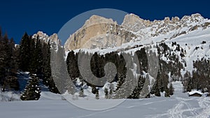 Snow, Peaks and Clouds