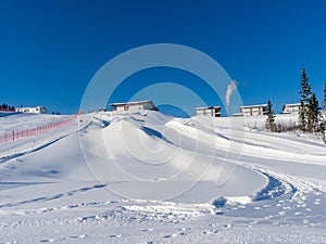 La neve orologio tubi stazione sciistica 