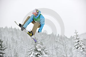 Snowboard jump