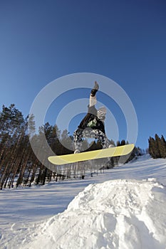 Snowboarder