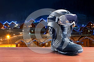 Snowboarding boot