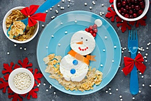 Snowman for breakfast - Christmas fun food for kids