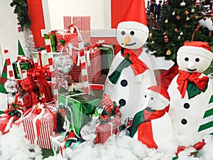 Snowman and Christmas tradition.