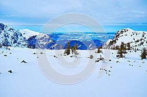 The snowshoe walk to the Alberfeldkogel mount, Salzkammergut, Austria