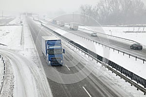 Snowy Highway photo