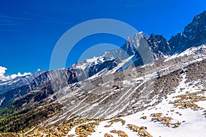Zasnežený hory montana, alpy francúzsko 