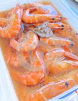 Soaked shrimp with wine