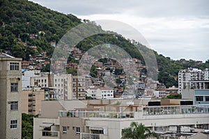 Social contrast in an urban area of the city of Rio de Janeiro