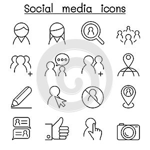 Social Network & Social Media icon set in thin line style
