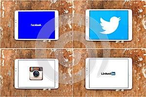 Social networks websites facebook , twitter , instagram , linkedin