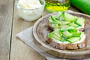 Soft cheese and zucchini bruschetta, closeup