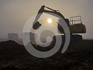 Soil loading and working moment of the large -tracked construction machine on the truck