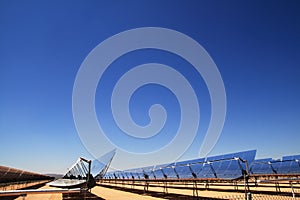 Solar power thermal mirrors photo