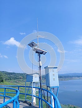 solar powered lights and antennas