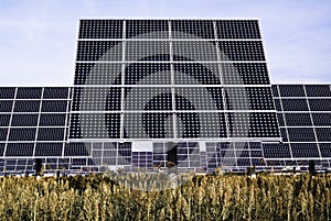 Solar trackers, photovoltaic device that orients a payload toward the Sun