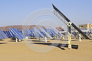 Solar Two panels at South California Edison Plant in Barstow, CA photo