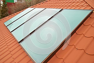 Solar water heating system