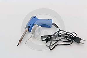 Soldering equipment and lead