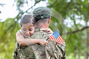 Soldier reunited with his daughter