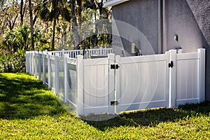 Solid Privacy Vinyl Fence With Gate