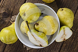 Some fresh Pears