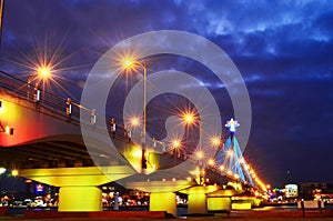 Song Han bridge by night