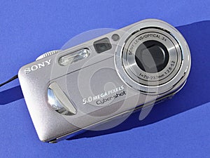 Sony Cybershot P series - classic compact