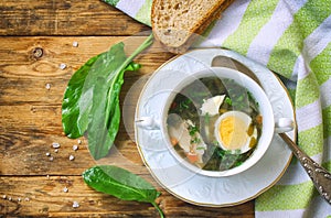 Sorrel soup with chicken meat