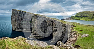 Sorvagsvatn lake over the ocean gigapan, Faroe Islands