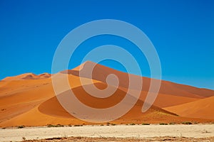 Sossusvlei national parks of namibia between desert and savannah